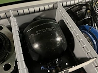 Partij hydraulische componenten, accumulatoren en meetapparatuur - afbeelding 16 van  64