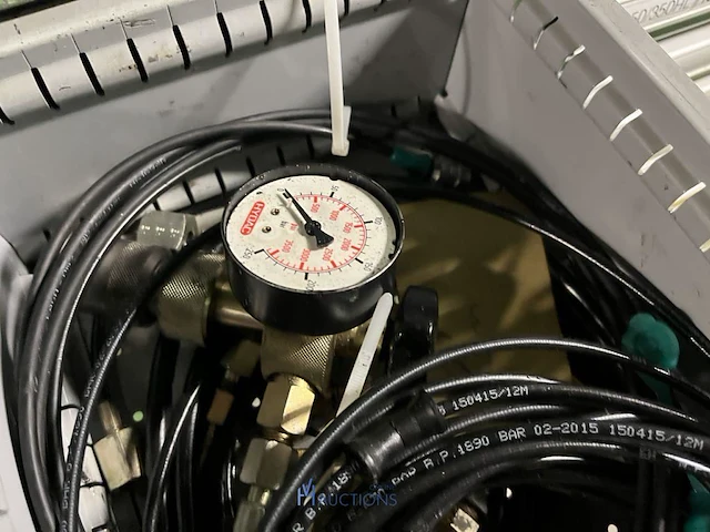 Partij hydraulische componenten, accumulatoren en meetapparatuur - afbeelding 22 van  64