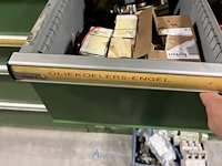 Partij hydraulische componenten, accumulatoren en meetapparatuur - afbeelding 33 van  64