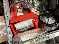 Partij hydraulische componenten, accumulatoren en meetapparatuur - afbeelding 40 van  64