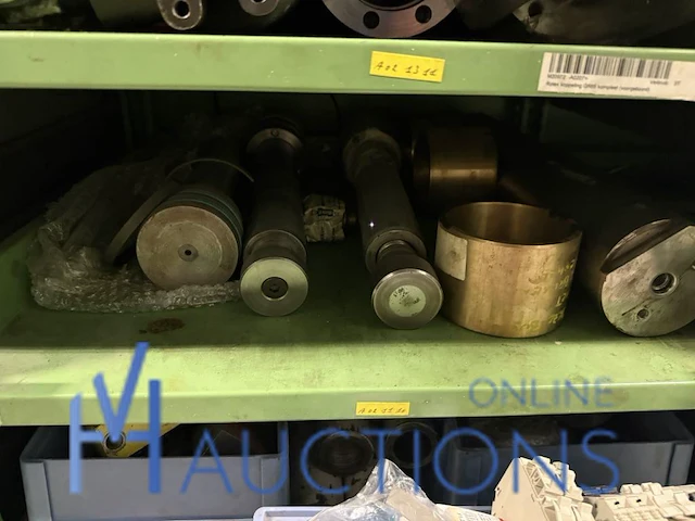 Partij hydraulische componenten, accumulatoren en meetapparatuur - afbeelding 34 van  64