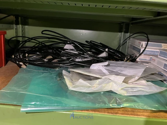 Partij hydraulische componenten, accumulatoren en meetapparatuur - afbeelding 53 van  64