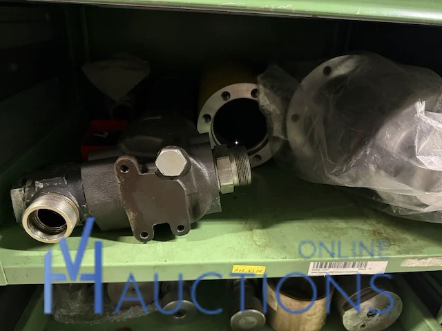 Partij hydraulische componenten, accumulatoren en meetapparatuur - afbeelding 45 van  64