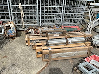 Partij hydraulische en pneumatische cilinders - afbeelding 8 van  11