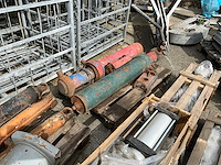 Partij hydraulische en pneumatische cilinders - afbeelding 11 van  11
