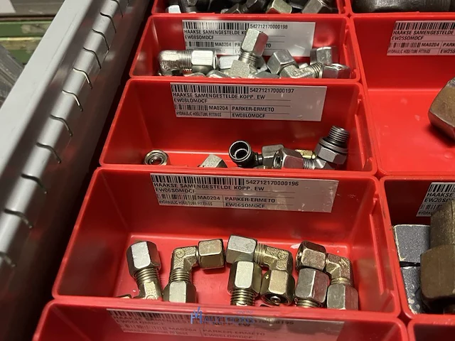 Partij hydraulische koppelingen en appendages - afbeelding 8 van  130