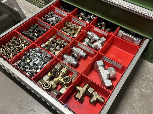 Partij hydraulische koppelingen en appendages - afbeelding 17 van  130