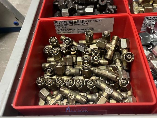 Partij hydraulische koppelingen en appendages - afbeelding 18 van  130