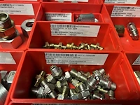 Partij hydraulische koppelingen en appendages - afbeelding 51 van  130