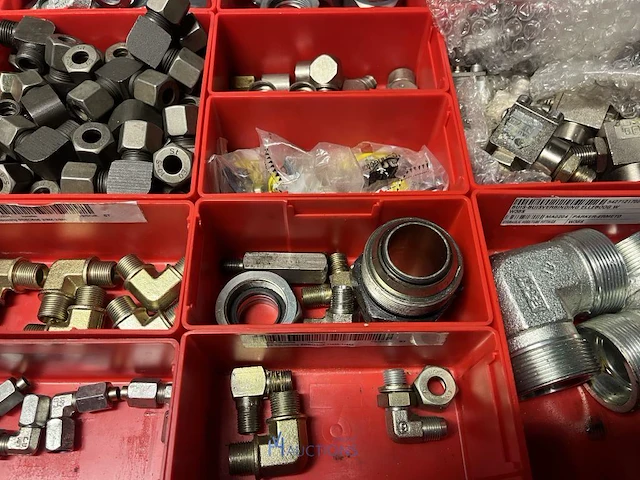 Partij hydraulische koppelingen en appendages - afbeelding 62 van  130