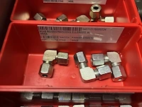 Partij hydraulische koppelingen en appendages - afbeelding 68 van  130
