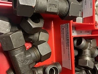 Partij hydraulische koppelingen en appendages - afbeelding 72 van  130