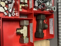 Partij hydraulische koppelingen en appendages - afbeelding 74 van  130
