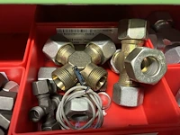 Partij hydraulische koppelingen en appendages - afbeelding 85 van  130