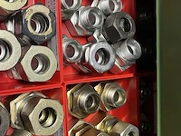 Partij hydraulische koppelingen en appendages - afbeelding 103 van  130