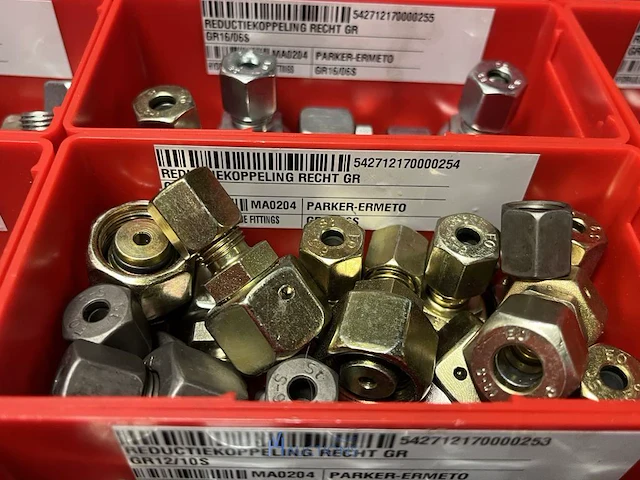 Partij hydraulische koppelingen en appendages - afbeelding 106 van  130