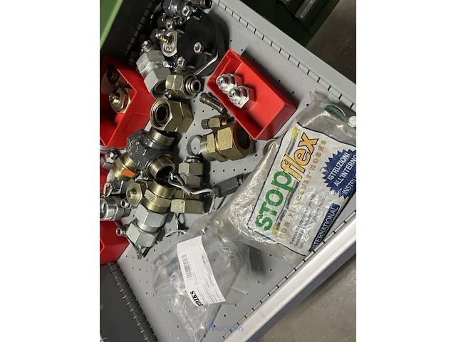 Partij hydraulische koppelingen en appendages - afbeelding 115 van  130