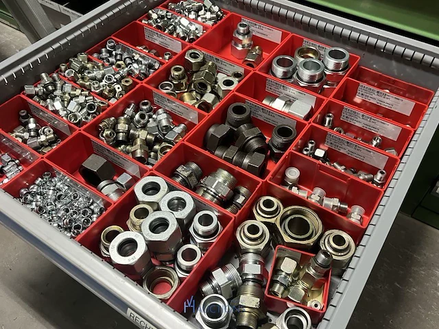 Partij hydraulische koppelingen en appendages - afbeelding 119 van  130