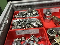 Partij hydraulische koppelingen en appendages - afbeelding 124 van  130