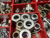 Partij hydraulische koppelingen en appendages - afbeelding 130 van  130