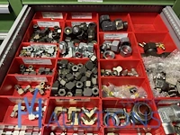 Partij hydraulische koppelingen en filters - afbeelding 2 van  16