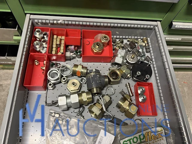 Partij hydraulische koppelingen en filters - afbeelding 12 van  16