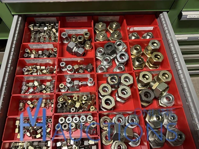 Partij hydraulische koppelingen en filters - afbeelding 13 van  16