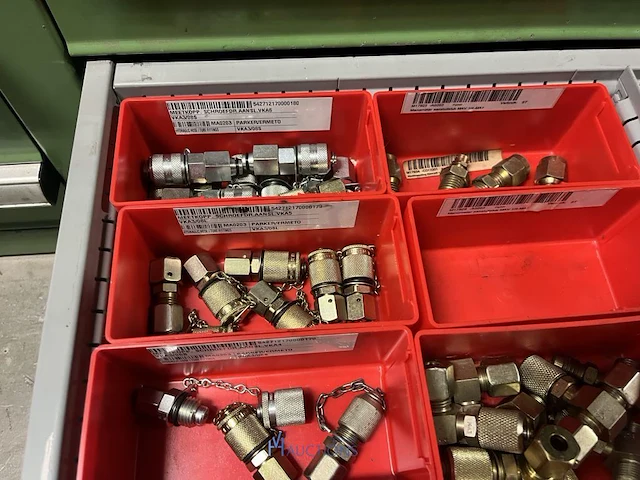 Partij hydraulische koppelingen en slangen - afbeelding 7 van  120