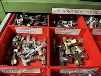 Partij hydraulische koppelingen en slangen - afbeelding 37 van  120