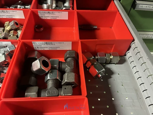 Partij hydraulische koppelingen en slangen - afbeelding 38 van  120