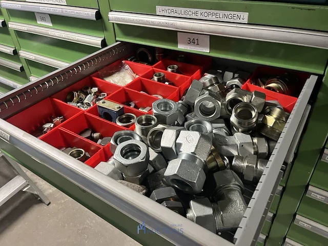 Partij hydraulische koppelingen en slangen - afbeelding 39 van  120