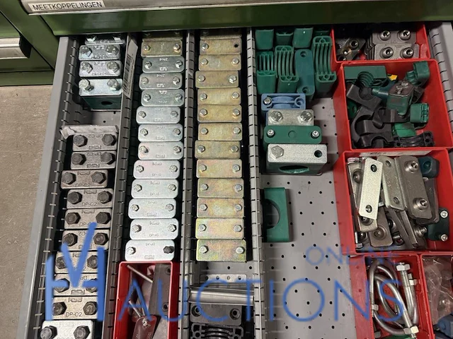 Partij hydraulische koppelingen en slangen - afbeelding 33 van  120