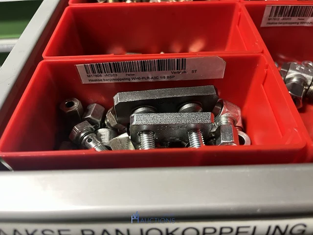 Partij hydraulische koppelingen en slangen - afbeelding 47 van  120