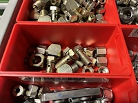 Partij hydraulische koppelingen en slangen - afbeelding 48 van  120