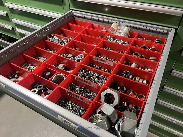 Partij hydraulische koppelingen en slangen - afbeelding 56 van  120