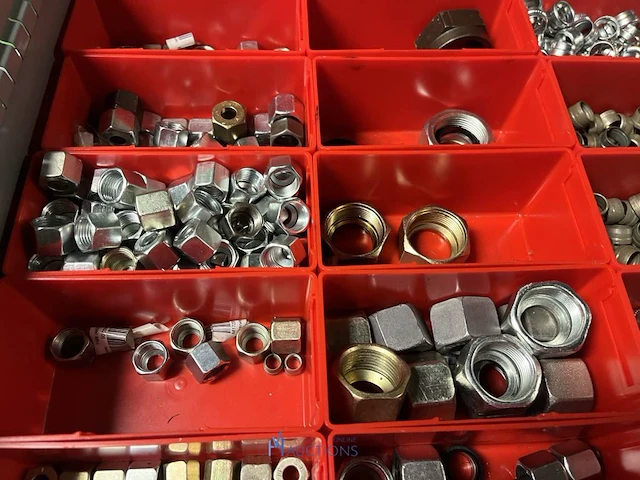 Partij hydraulische koppelingen en slangen - afbeelding 58 van  120