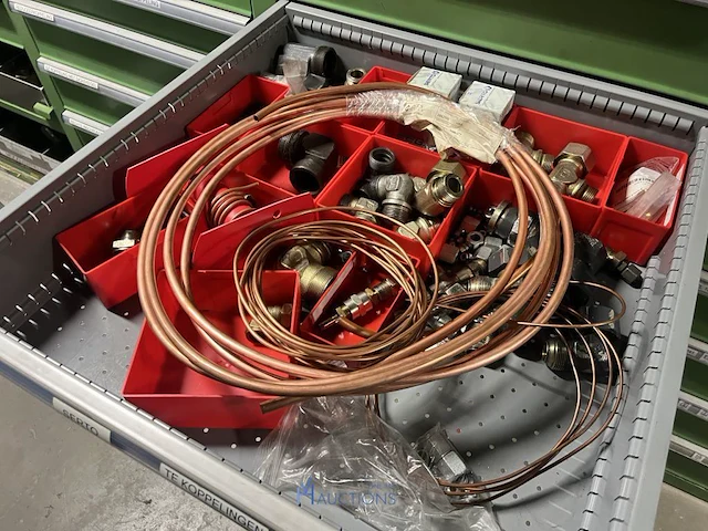 Partij hydraulische koppelingen en slangen - afbeelding 63 van  120