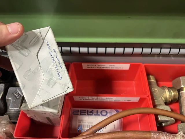 Partij hydraulische koppelingen en slangen - afbeelding 68 van  120