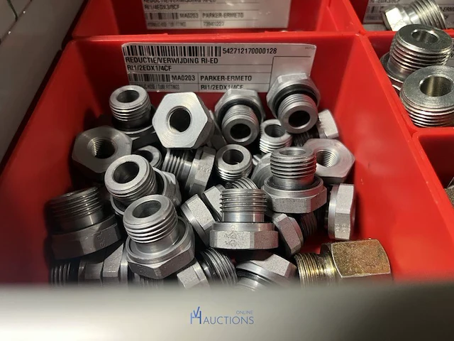 Partij hydraulische koppelingen en slangen - afbeelding 71 van  120
