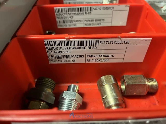 Partij hydraulische koppelingen en slangen - afbeelding 73 van  120