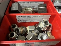 Partij hydraulische koppelingen en slangen - afbeelding 75 van  120
