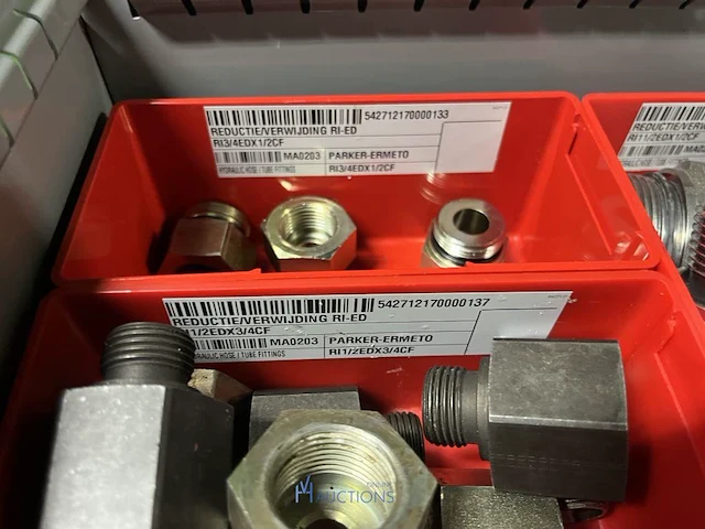 Partij hydraulische koppelingen en slangen - afbeelding 76 van  120