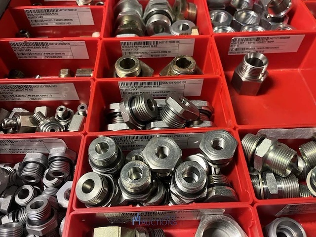 Partij hydraulische koppelingen en slangen - afbeelding 79 van  120