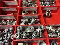 Partij hydraulische koppelingen en slangen - afbeelding 79 van  120