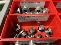 Partij hydraulische koppelingen en slangen - afbeelding 90 van  120