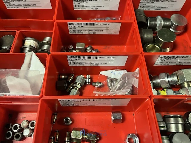 Partij hydraulische koppelingen en slangen - afbeelding 100 van  120