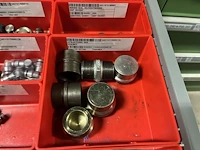 Partij hydraulische koppelingen en slangen - afbeelding 101 van  120