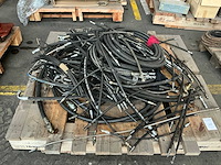 Partij hydraulische leidingen - afbeelding 1 van  2
