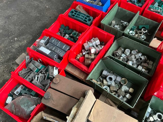 Partij hydraulische onderdelen - afbeelding 6 van  10