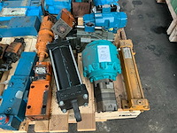 Partij hydraulische onderdelen - afbeelding 10 van  10
